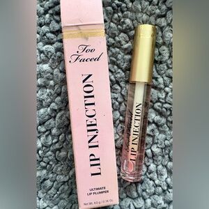 Too Faced Lip Injection Clear Plumping Gloss with Pink Box